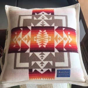 Pendleton Mills Wool Pillows Set of 2